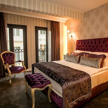 Lucis Pera Istanbul