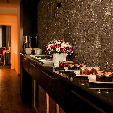 Hotel Lucis Pera 4*