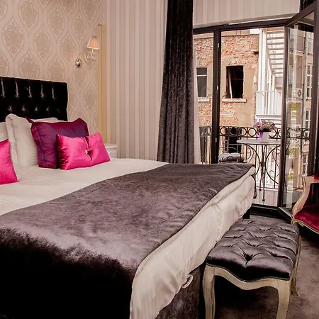 Hotel Lucis Pera 4*