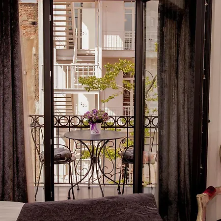 Luce Di Pera Otel