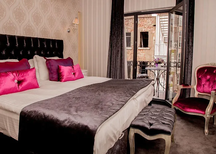 Hotel Luce Di Pera 3*